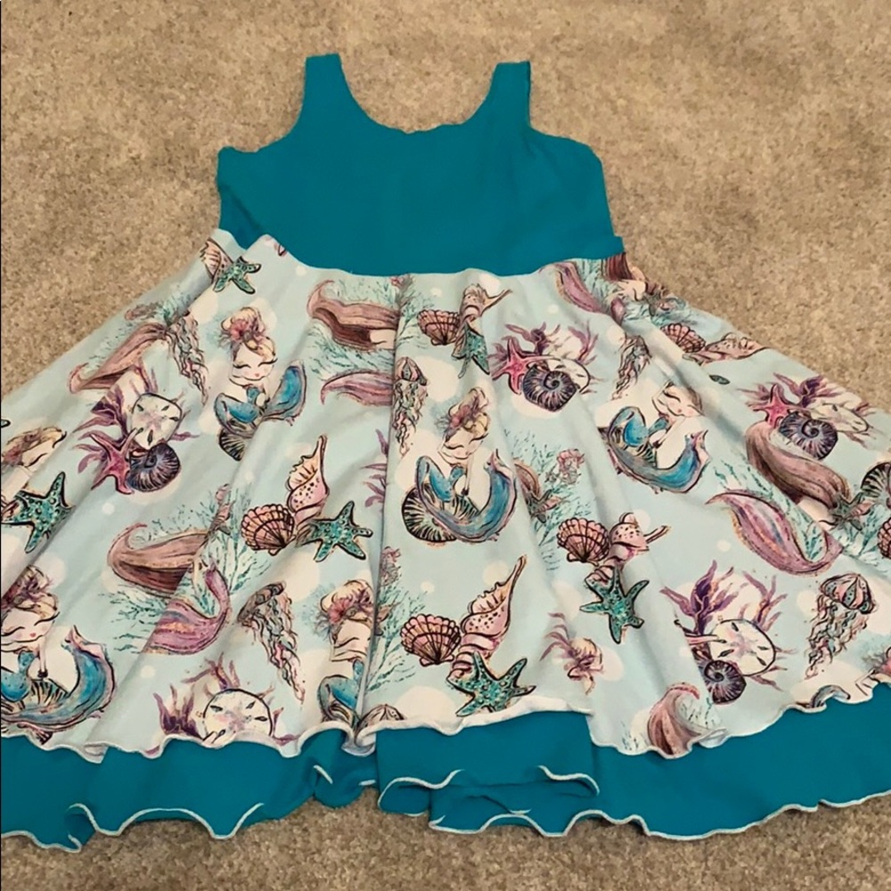 June & Jonesy size 8 dress